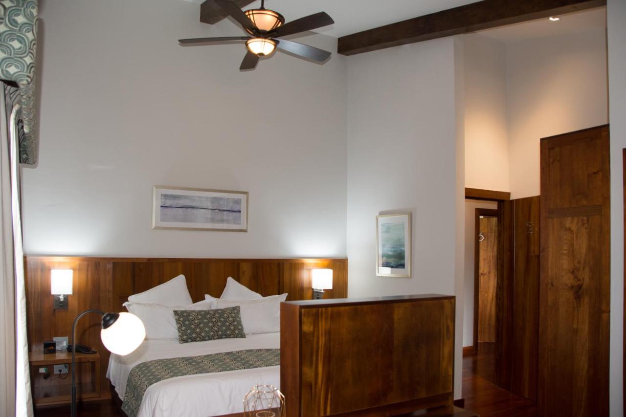 Los Brezos Hotel Boutique Volcán エクステリア 写真