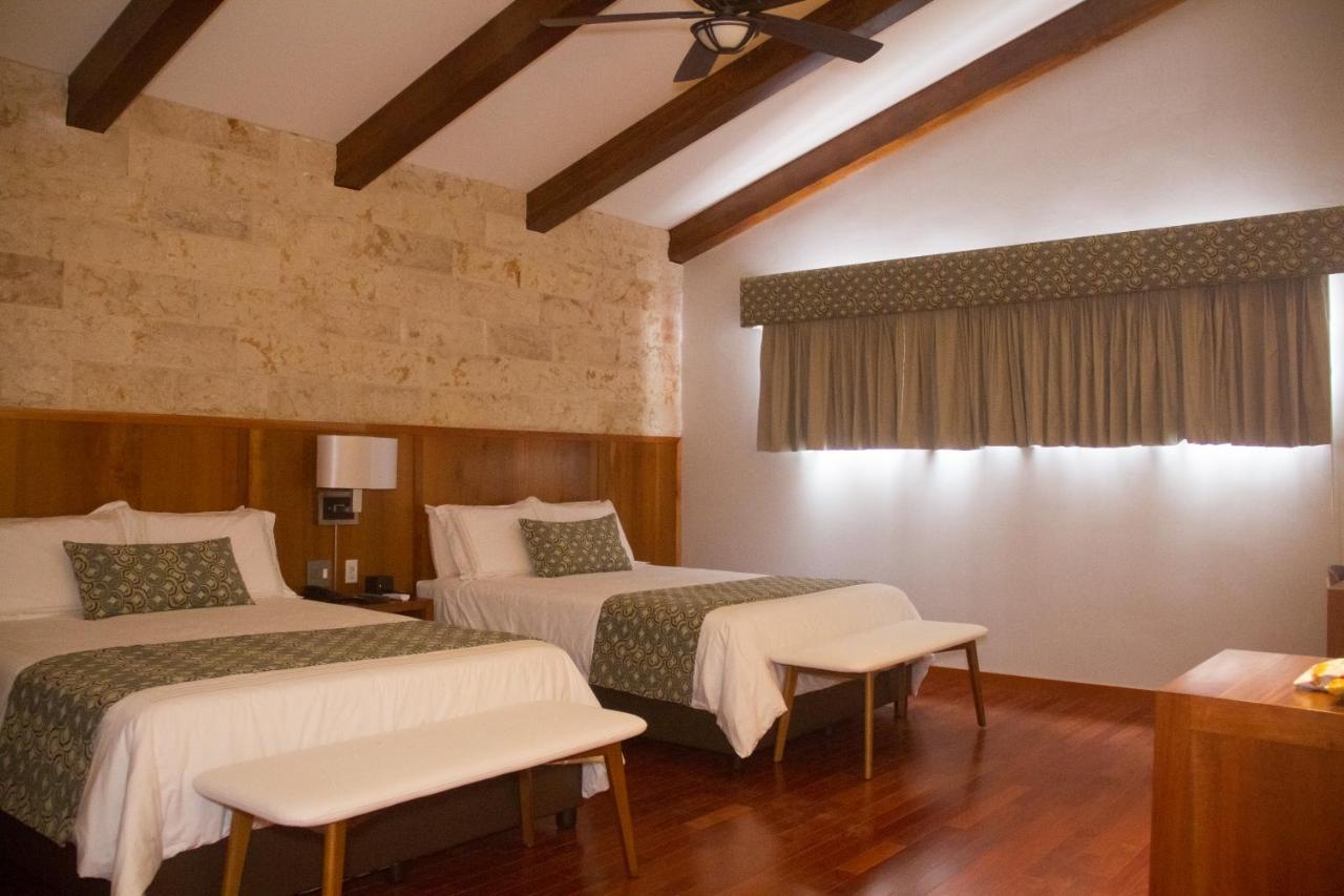 Los Brezos Hotel Boutique Volcán エクステリア 写真